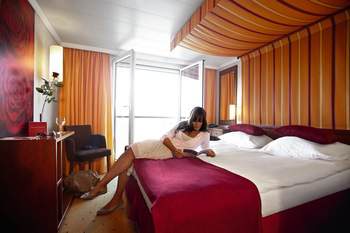 2-Bed Outside Cabin, C